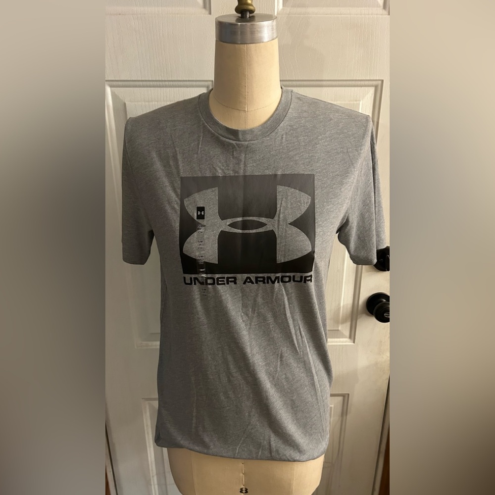 Under Armour men’s tee shirt